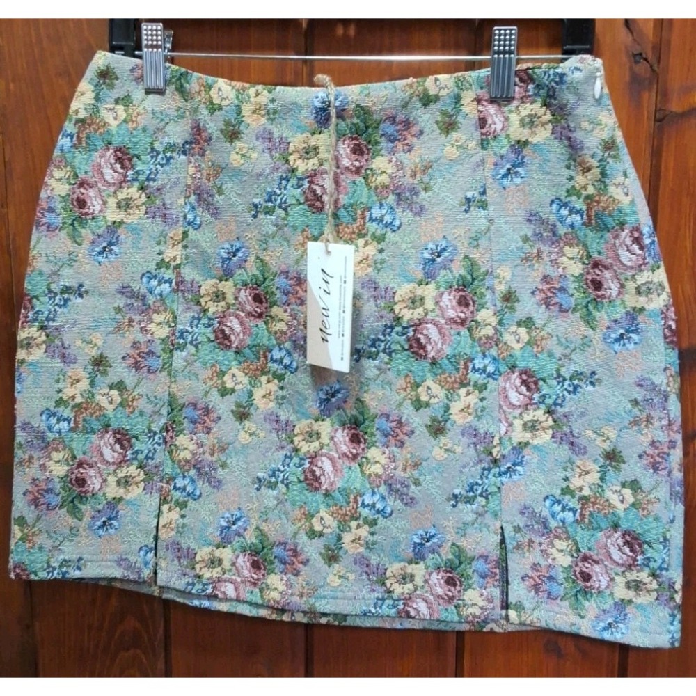 NWT Floral Jacquard Fabric Mini Skirt
